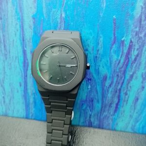 Black Nova pars Watch